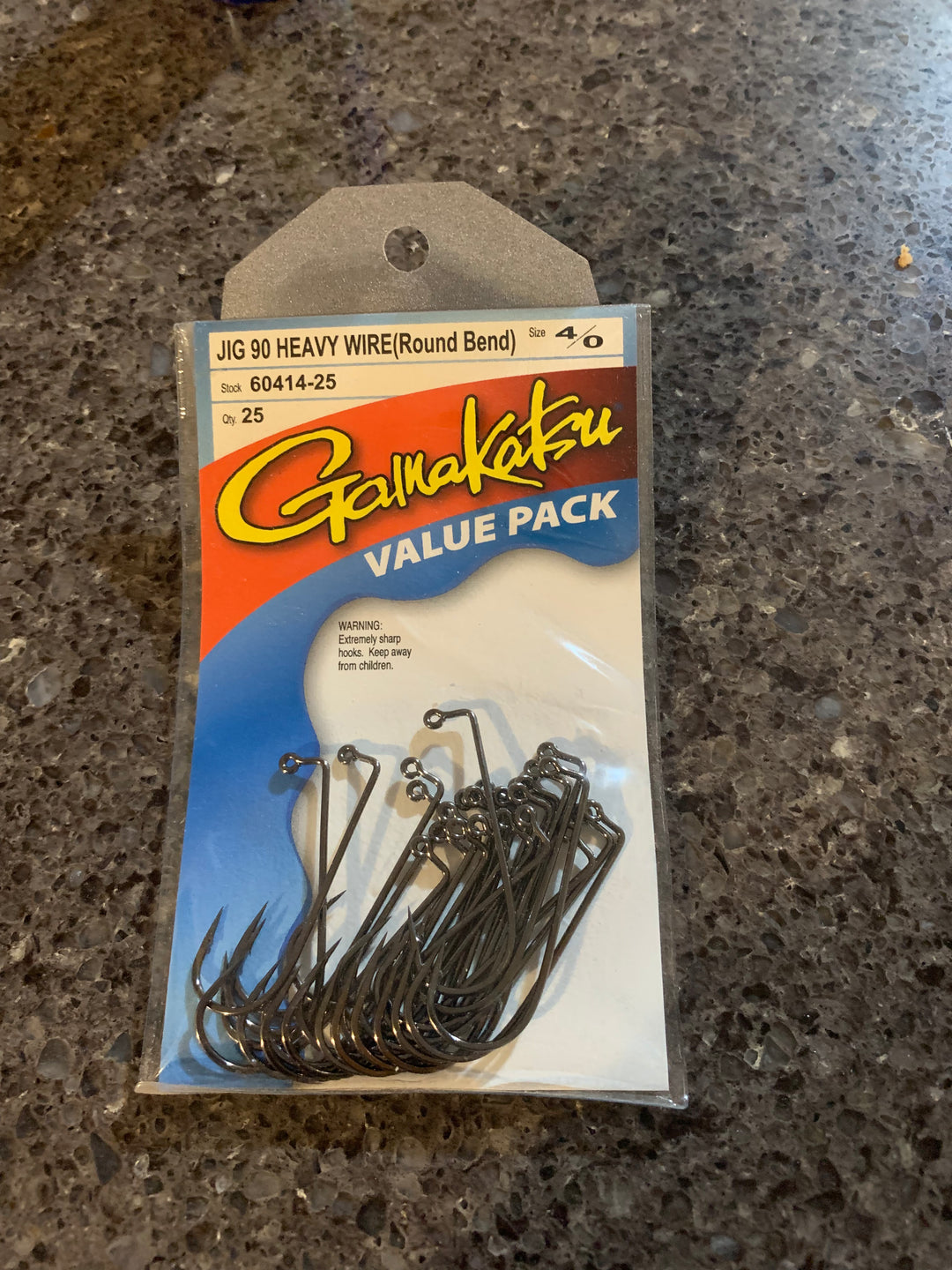Gamakatsu 90 Degree Round Bend Heavy Wire Jig Hook-Pack of 25 (Black, 4/0,5/0)